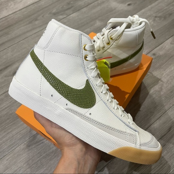 Nike Blazer Sneakers